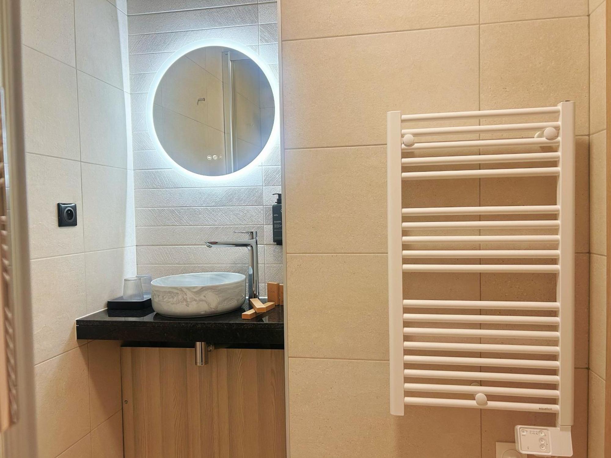 Hotel Oden Paris Ivry ภายนอก รูปภาพ
